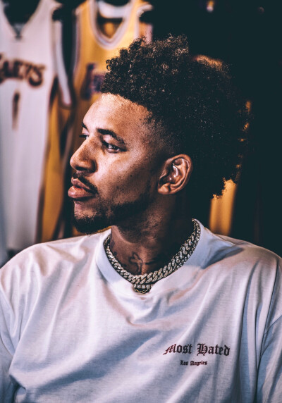 日职乙半场：神代庆人、村上悠绯破门，爱媛1-1熊本（日乙半场：神代庆人、村上悠绯建功，爱媛暂与熊本1-1战平）