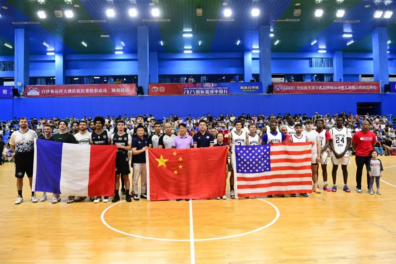 本赛季俱乐部双人组进球榜：凯恩+迪亚斯37球高居第一（凯恩携迪亚斯合轰37球，领跑本赛季俱乐部双人进球榜）