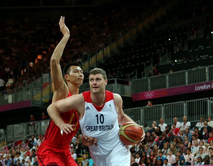 克罗斯评选历史最佳阵容：诺伊尔门将，马塞洛、拉姆...（克罗斯评出史上最佳阵容：门将诺伊尔，后卫马塞洛、拉姆...）