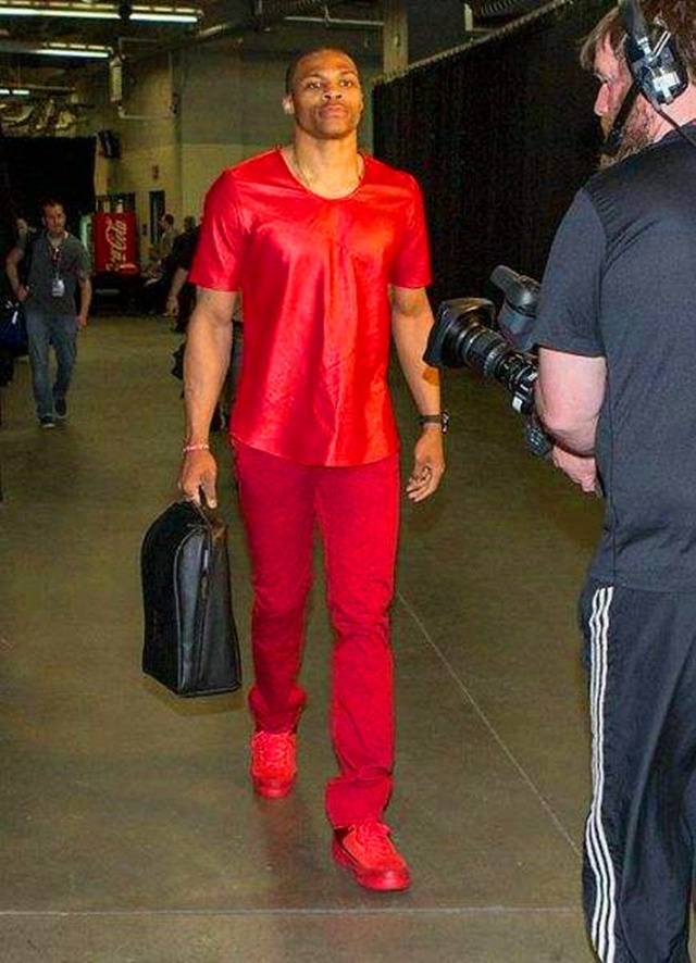 切尔西客战亚特兰大：吉滕斯、若昂-佩德罗首发，内托出战（切尔西客场挑战亚特兰大：吉滕斯、若昂-佩德罗先发，内托出战）