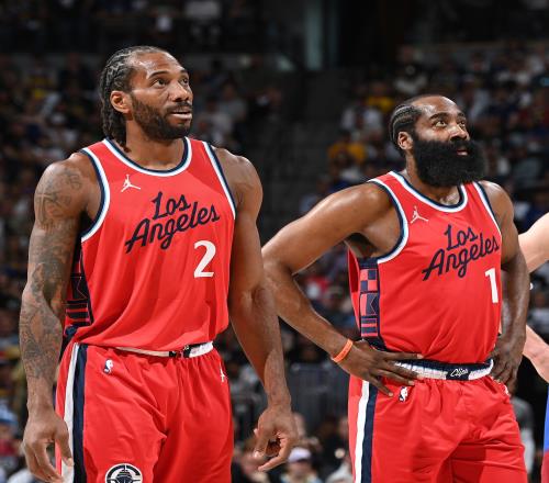 塔利亚菲科：不认为与梅西的对比会影响马斯坦托诺，他很专注（塔利亚菲科：与梅西的比较不会影响马斯坦托诺，他非常专注）